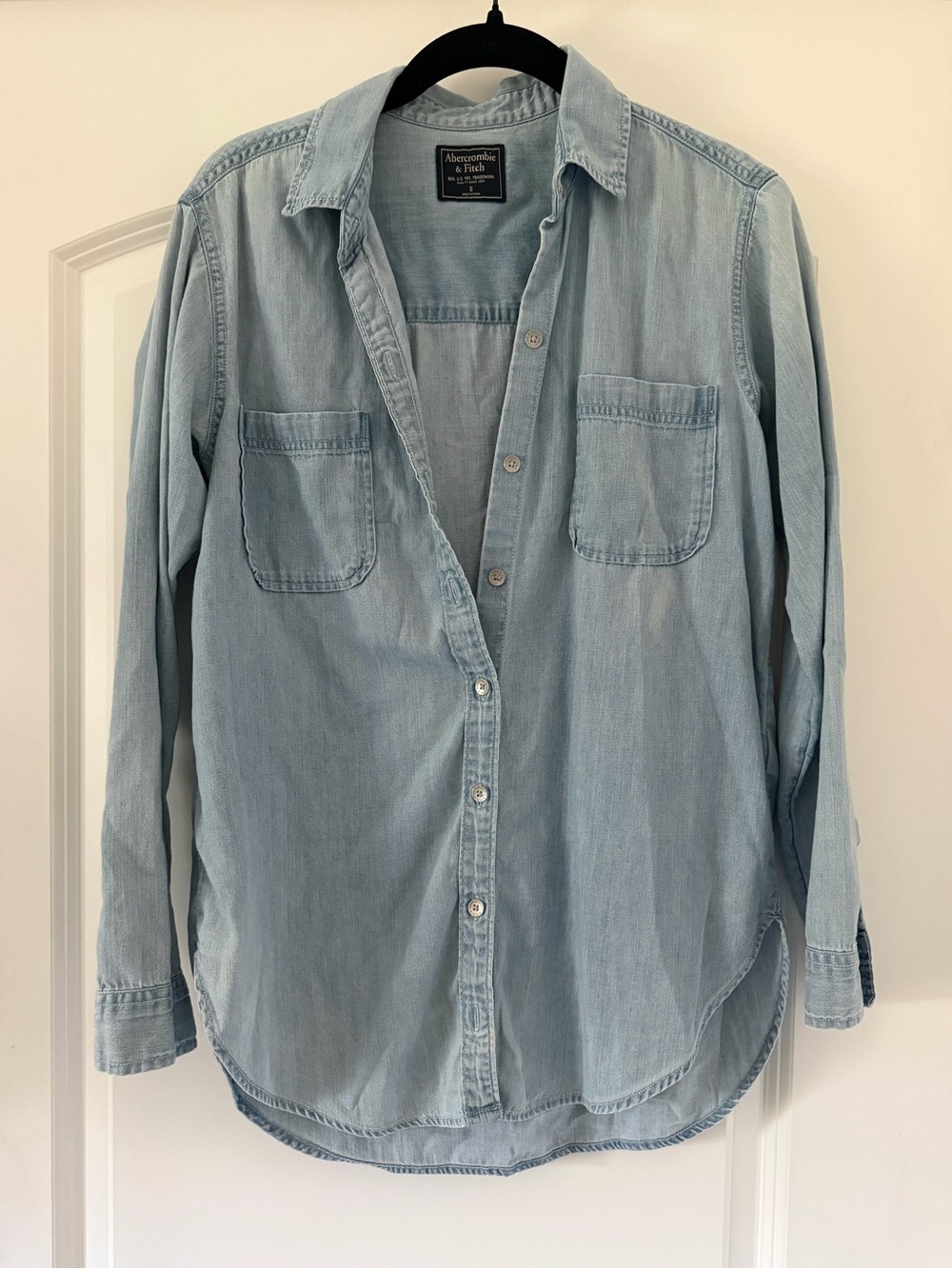 Abercrombie & Fitch Light Wash Denim Button-Down Shirt